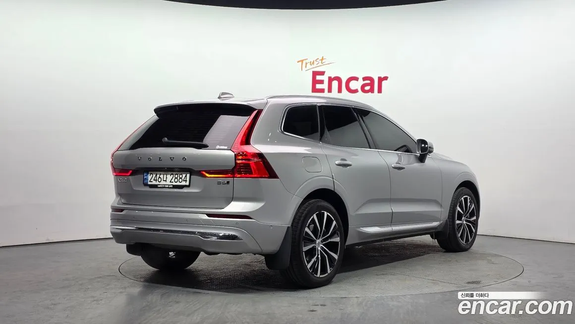 Volvo XC60 — фото 3