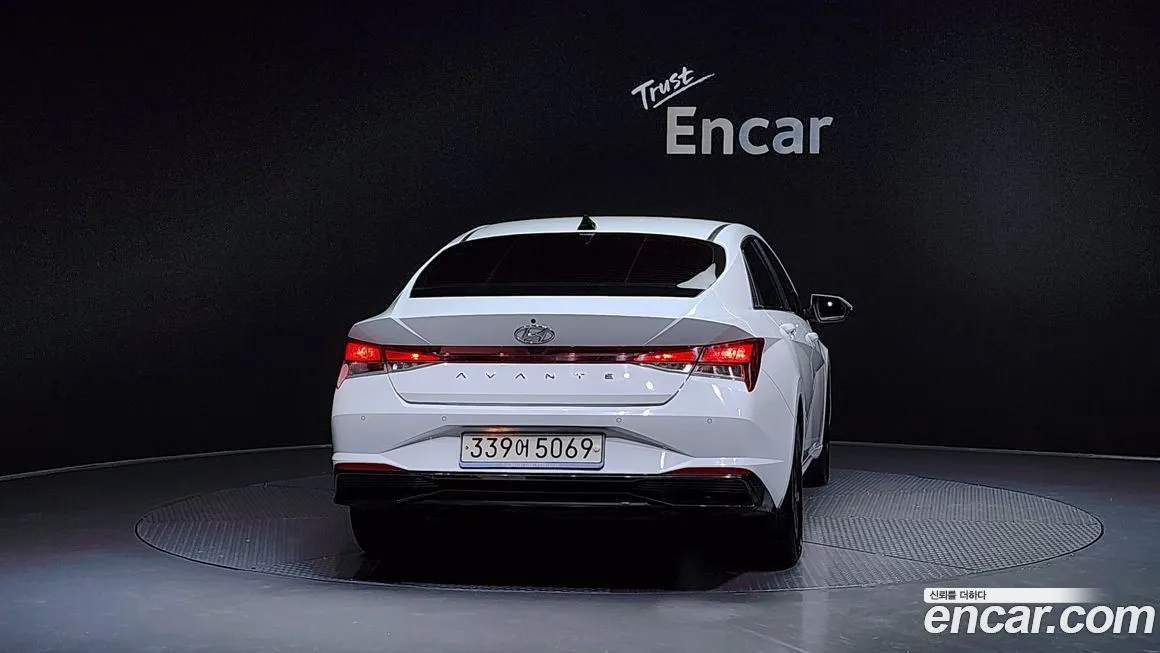 Hyundai AVANTE — фото 2