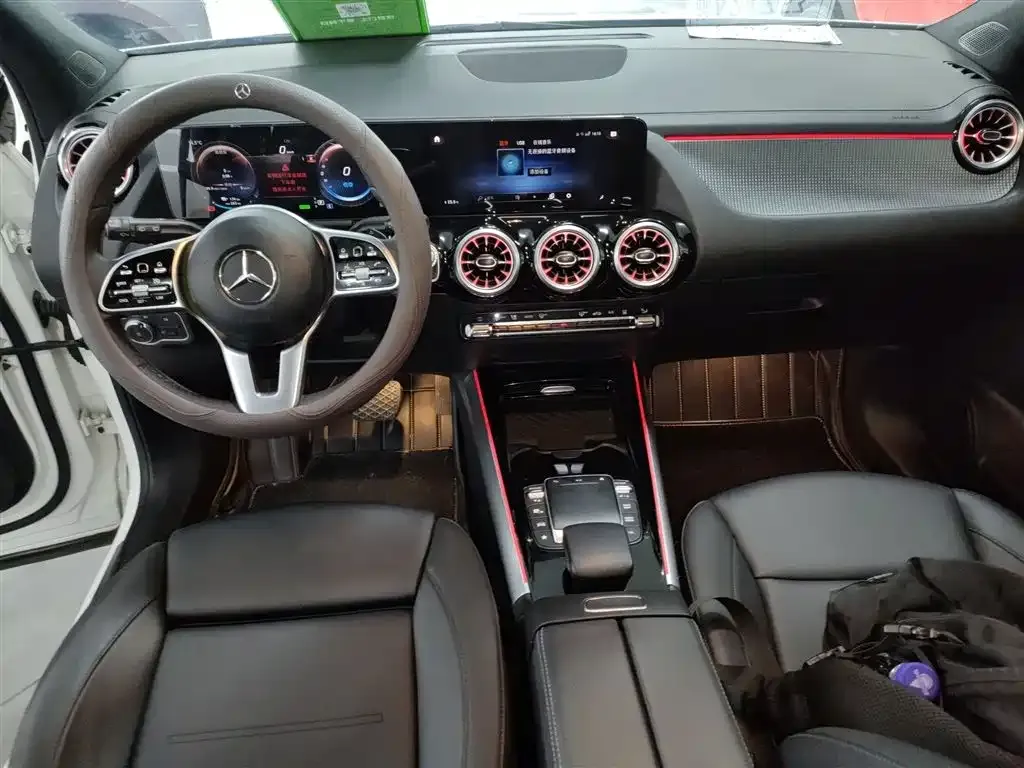 Mercedes-Benz EQA — фото 10
