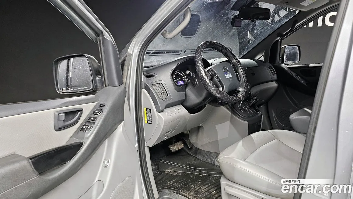 Hyundai Starex — фото 10