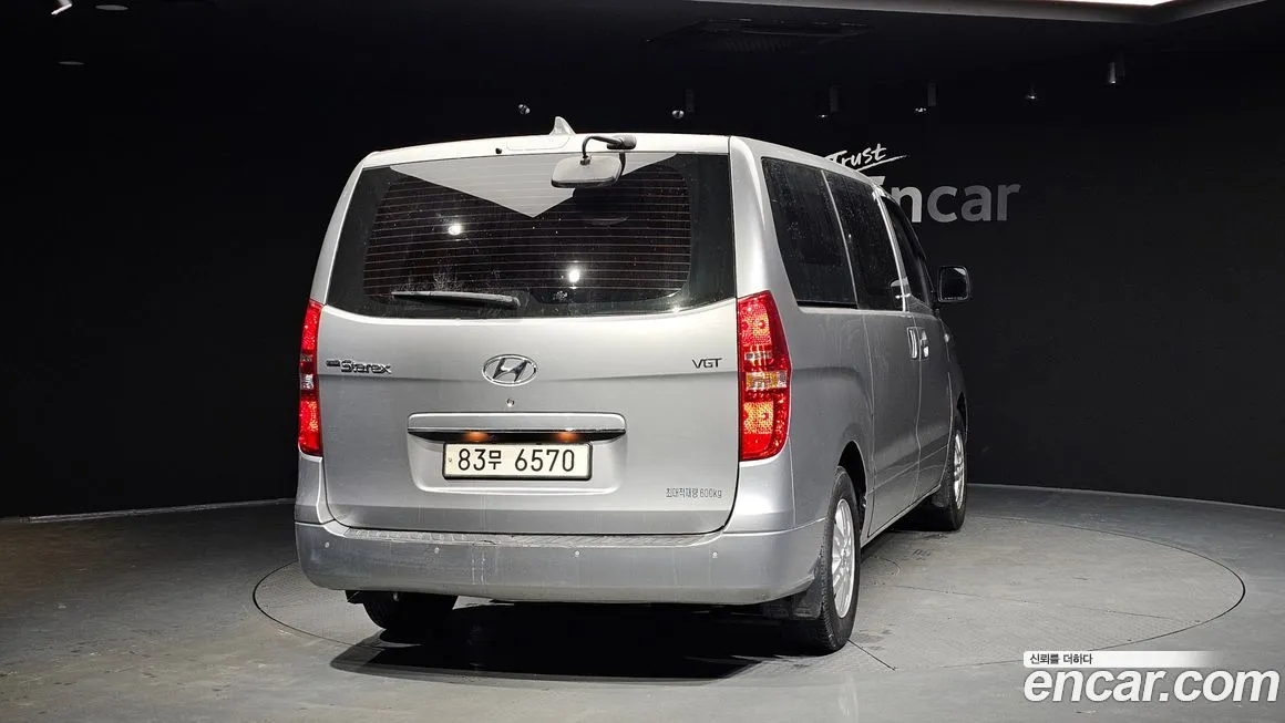Hyundai Starex — фото 4