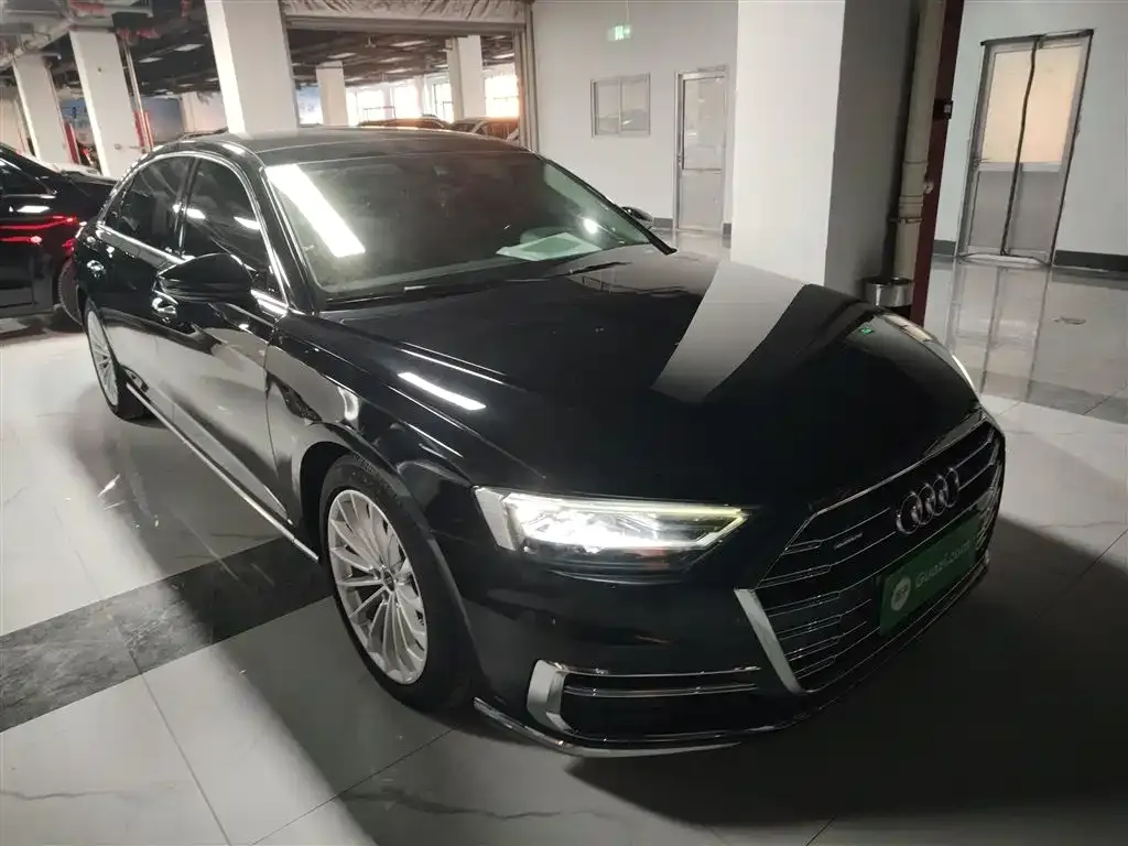 Audi A8 — фото 3