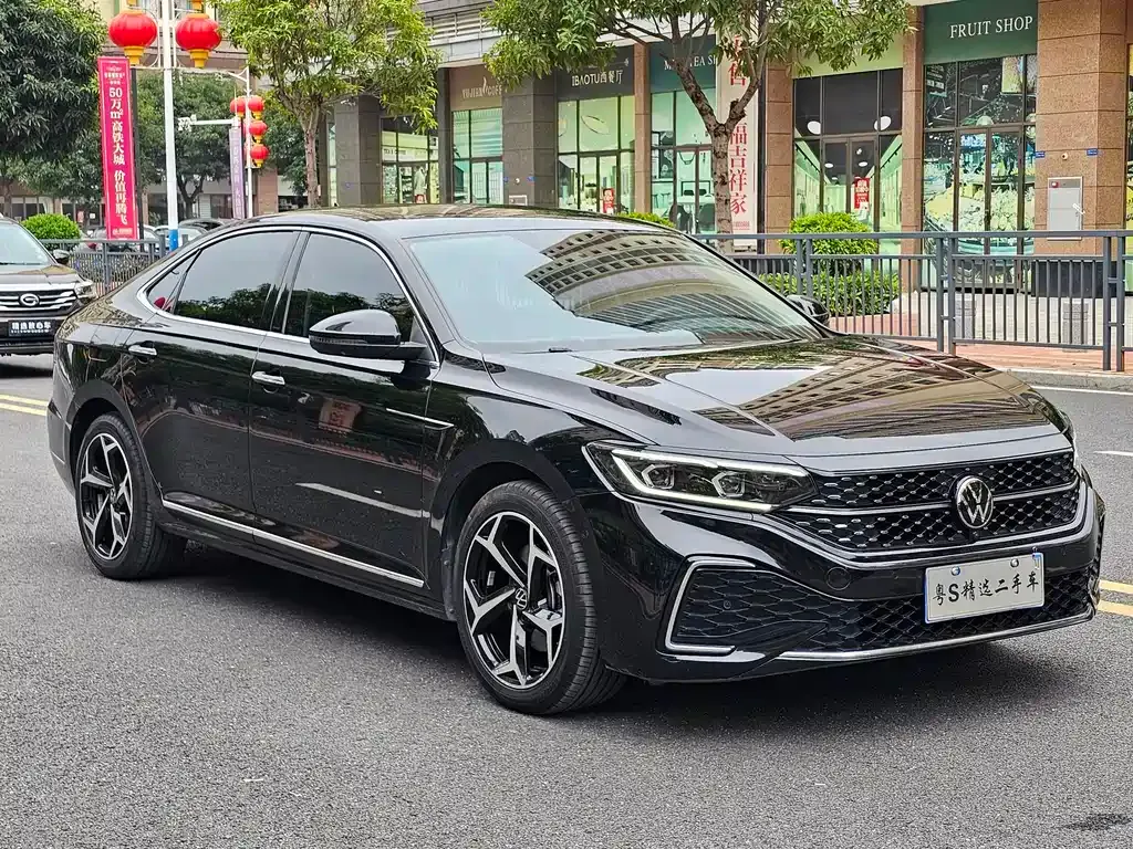 Volkswagen Passat — фото 3