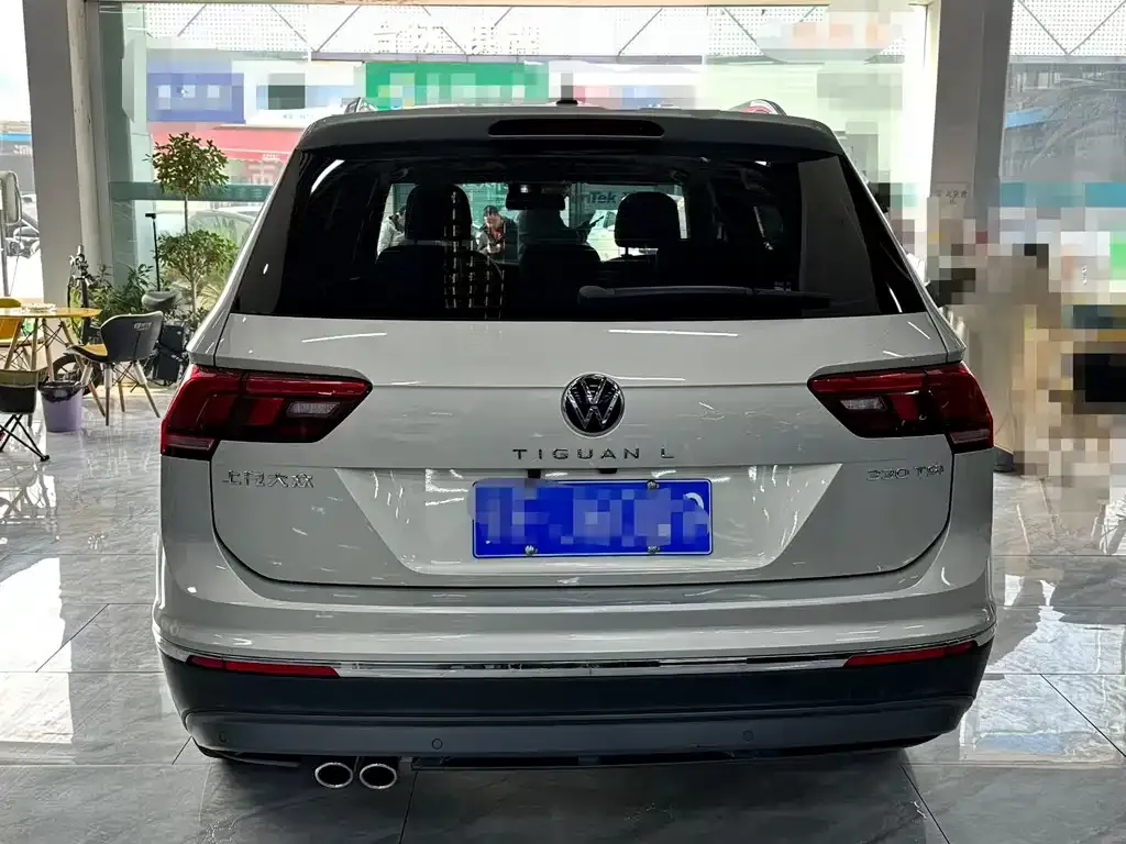 Volkswagen Tiguan L — фото 6