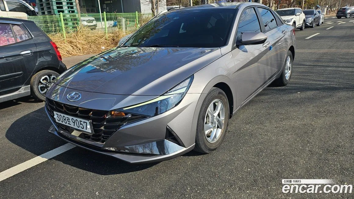 Hyundai AVANTE — фото 1