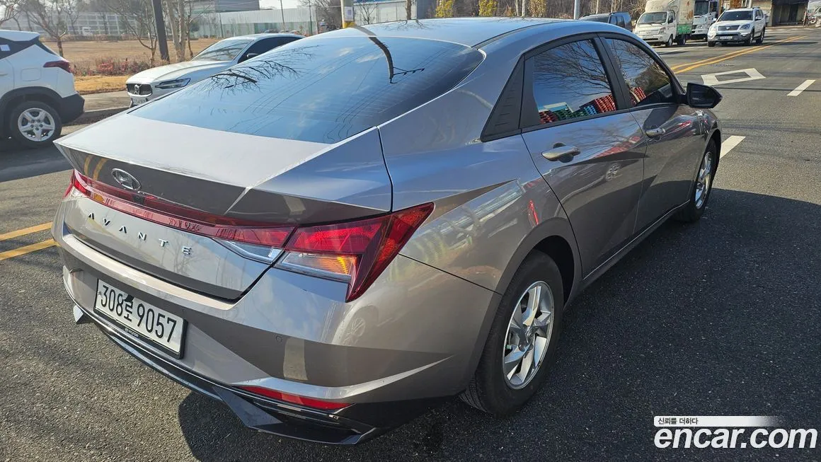Hyundai AVANTE — фото 8