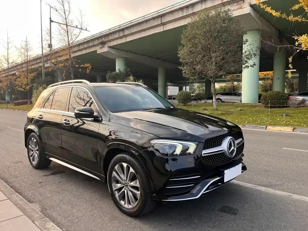 Mercedes-Benz GLE — фото 8
