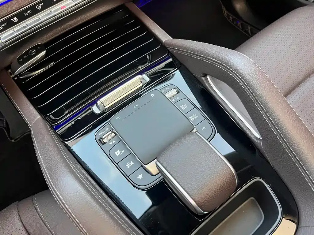Mercedes-Benz GLE — фото 10