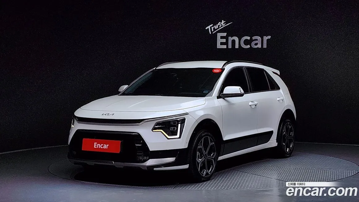 Kia Niro — фото 1