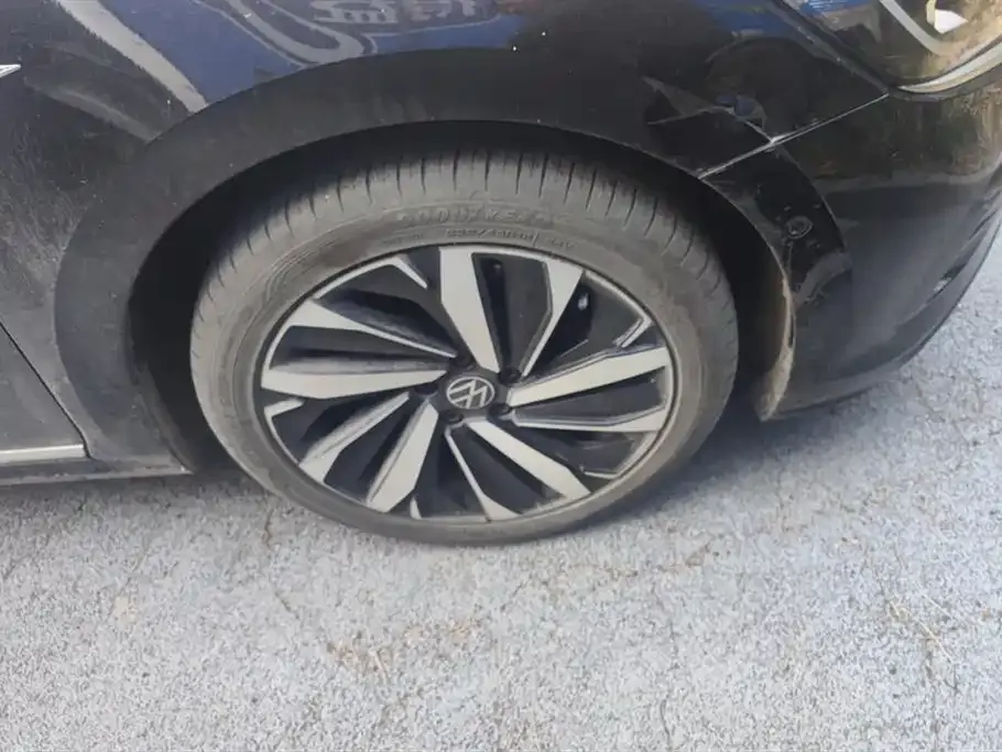 Volkswagen Passat — фото 7
