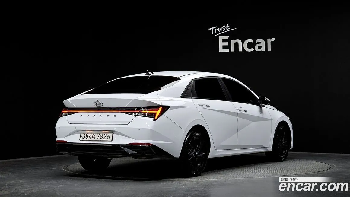 Hyundai AVANTE — фото 2
