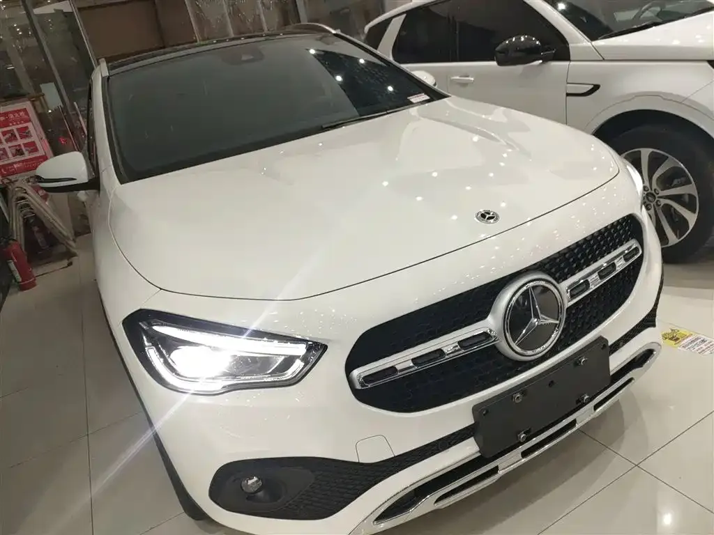 Mercedes-Benz GLA — фото 9