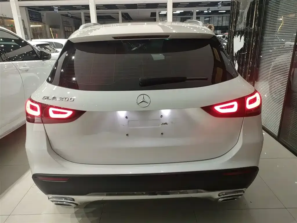 Mercedes-Benz GLA — фото 10