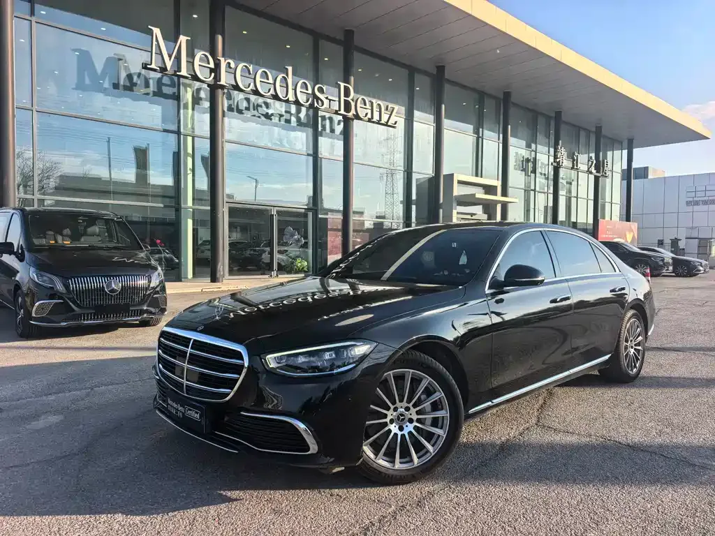 Mercedes-Benz S-Class — фото 1