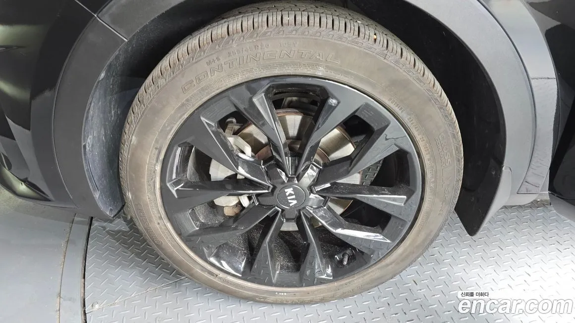 Kia Sorento — фото 5