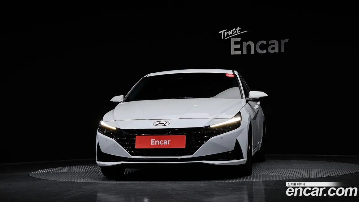 Hyundai AVANTE — фото 2