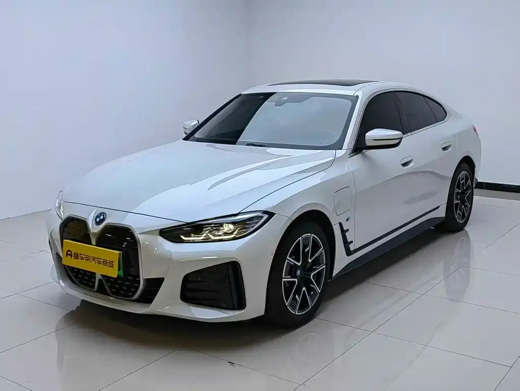 BMW i4 — фото 1