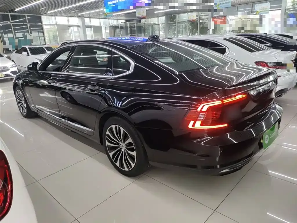 Volvo S90 — фото 7
