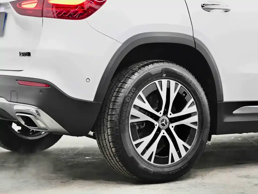 Mercedes-Benz GLA — фото 7