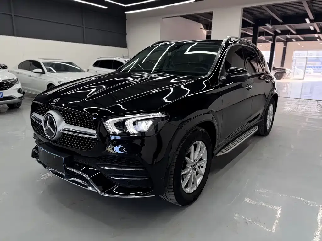 Mercedes-Benz GLE — фото 1