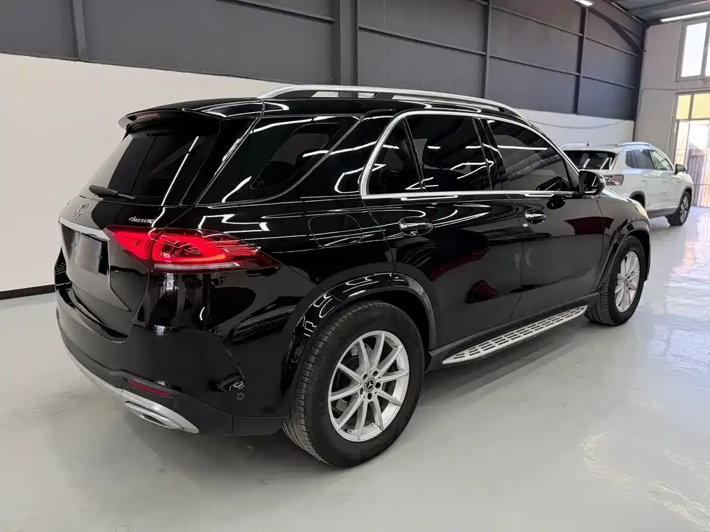 Mercedes-Benz GLE — фото 9