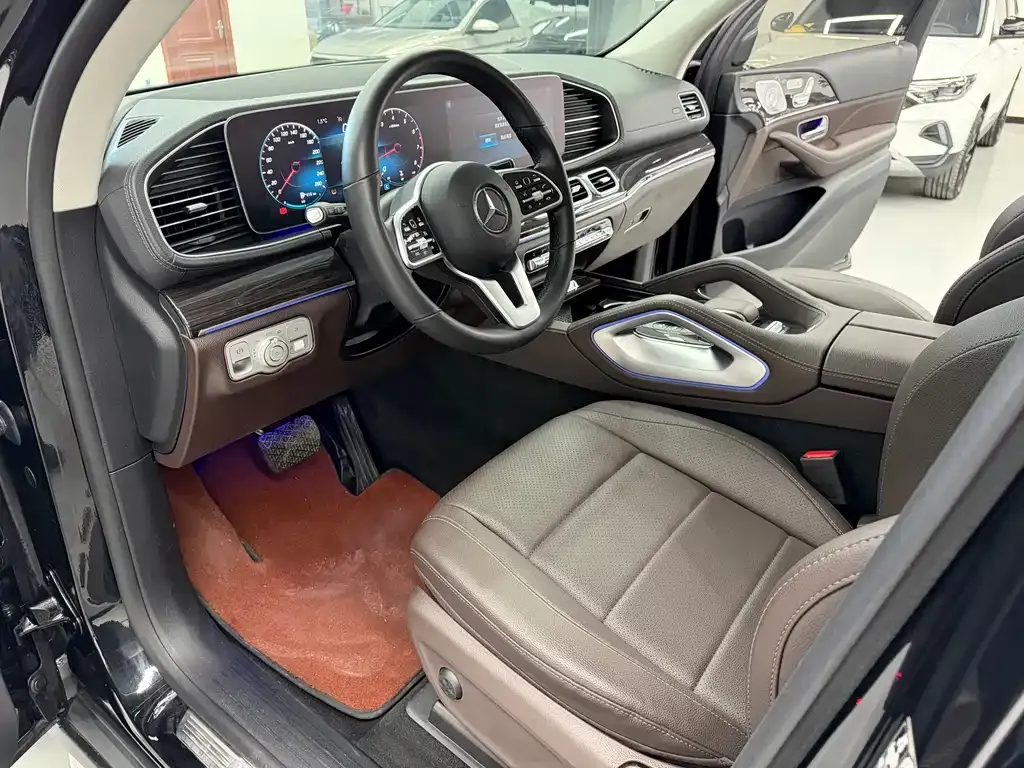 Mercedes-Benz GLE — фото 10