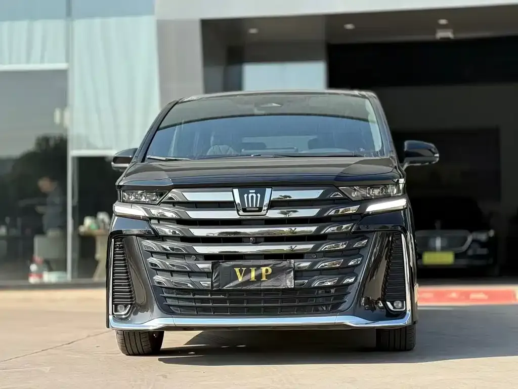 Toyota Vellfire — фото 9