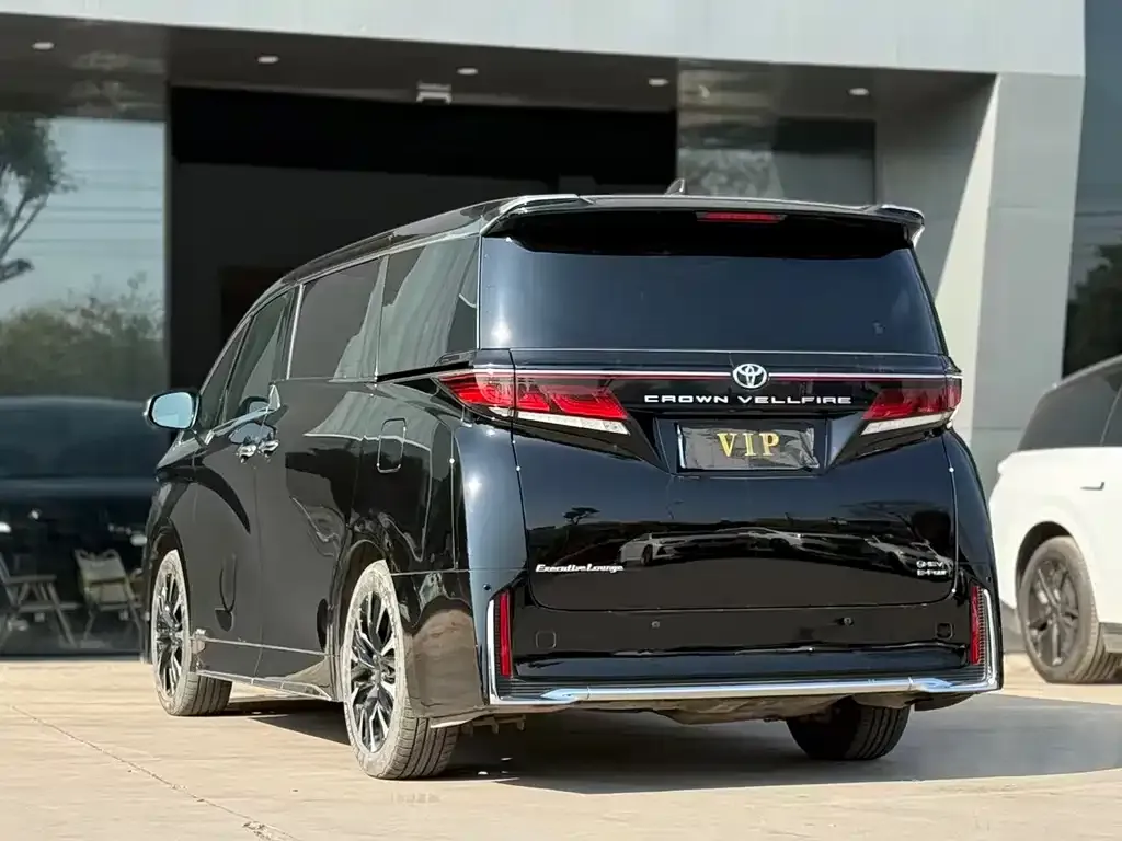Toyota Vellfire — фото 6