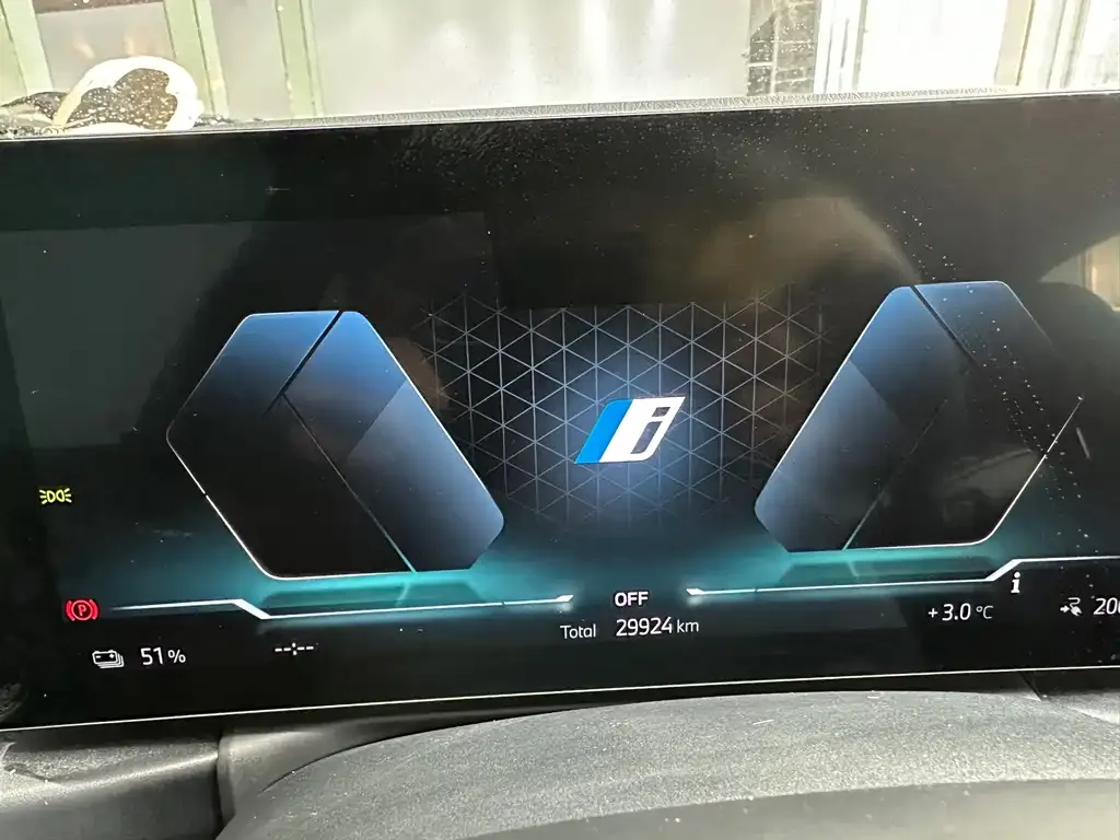 BMW i4 — фото 2
