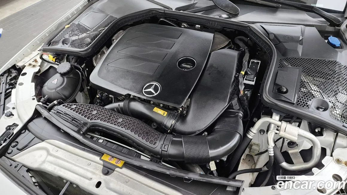 Mercedes-Benz C-Class — фото 10