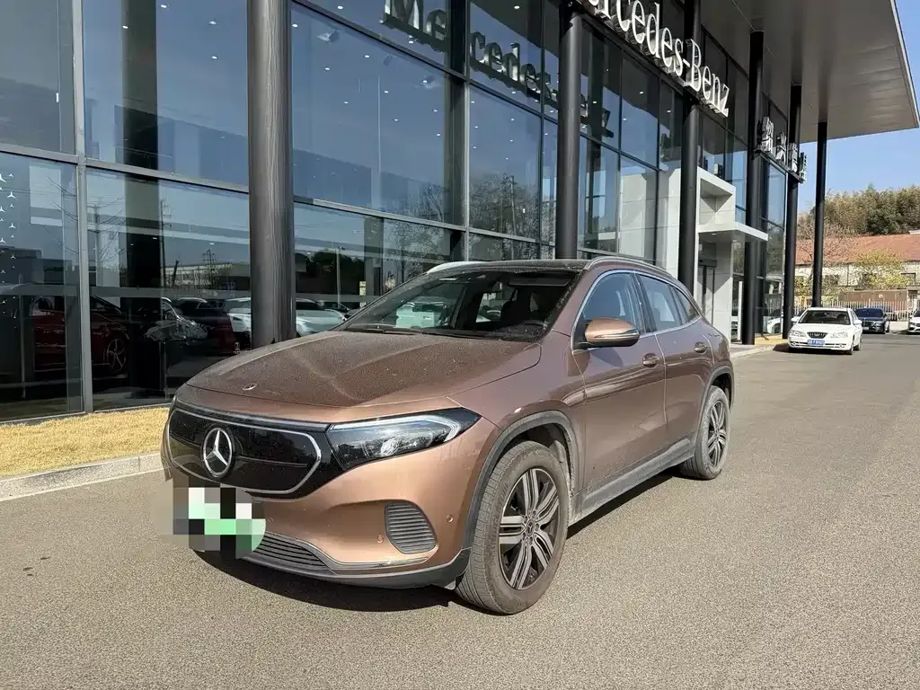 Mercedes-Benz EQA — фото 1