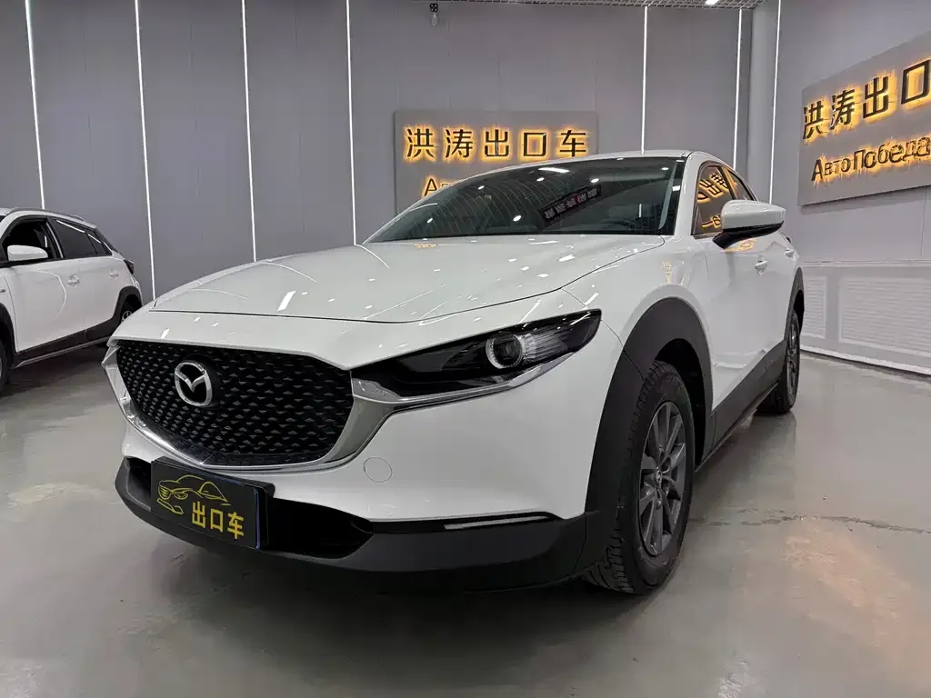 Mazda CX-30 — фото 1