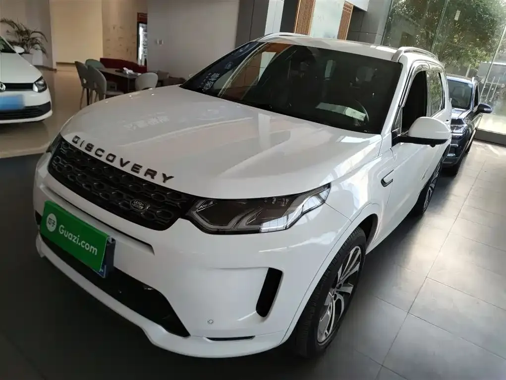 Land Rover Discovery Sport — фото 1