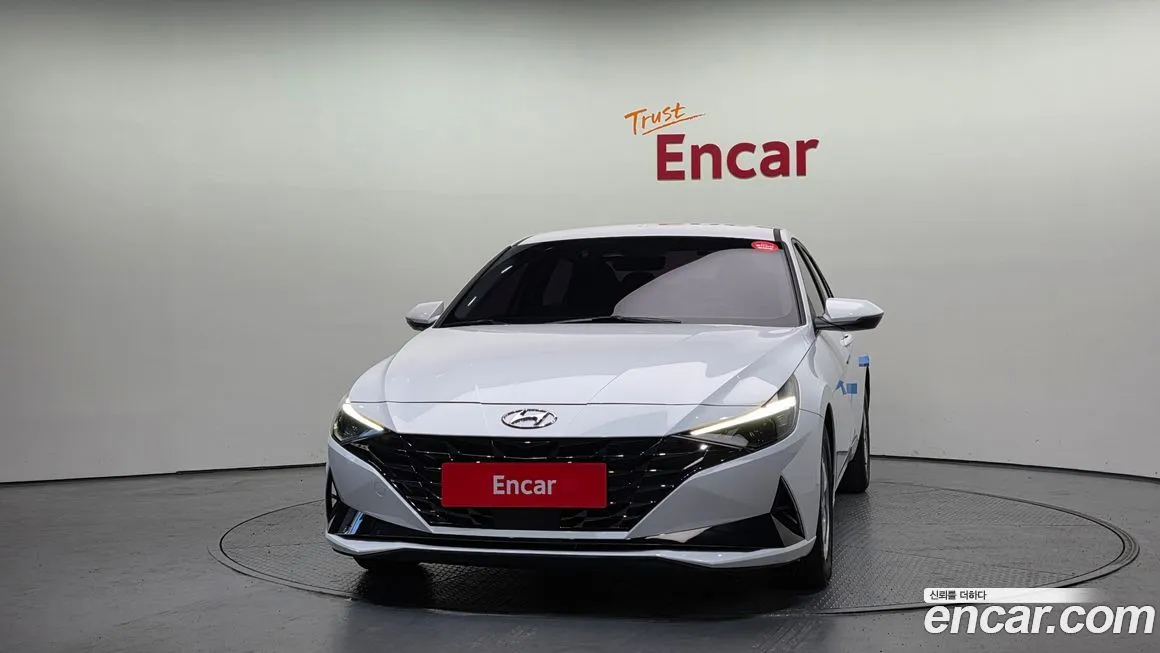 Hyundai AVANTE — фото 3