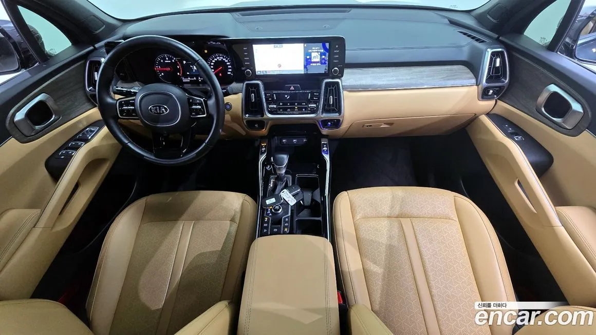Kia Sorento — фото 7