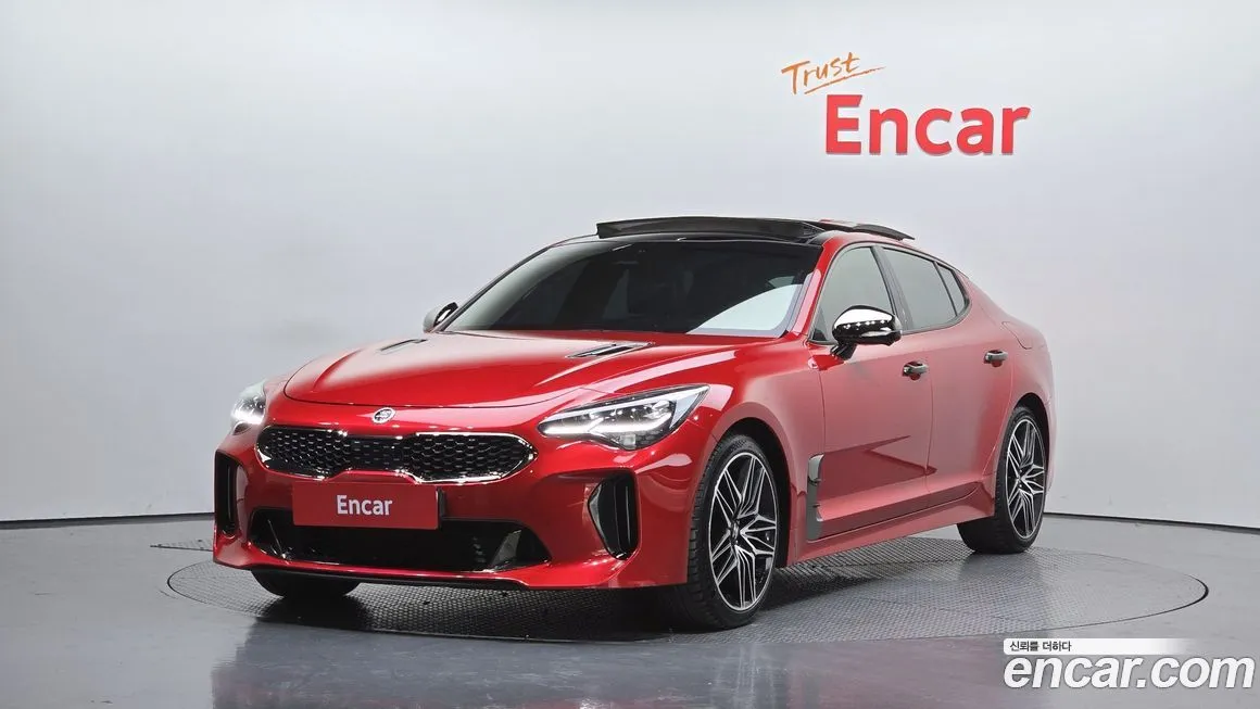 Kia Stinger — фото 1