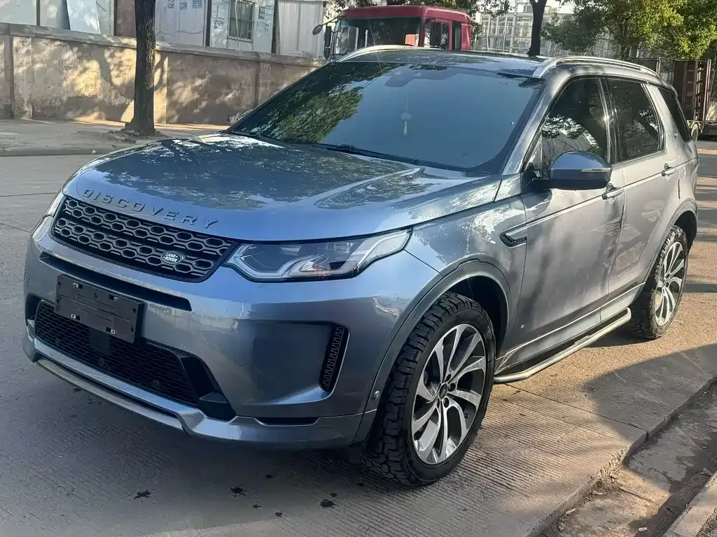 Land Rover Discovery Sport — фото 1