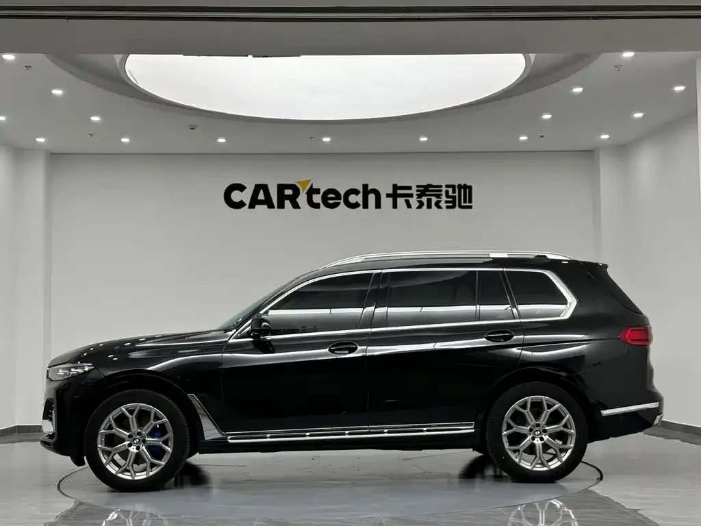 BMW X7 — фото 4