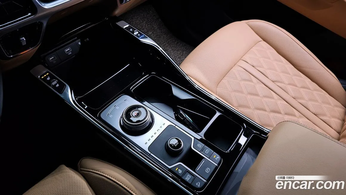 Kia Sorento — фото 9