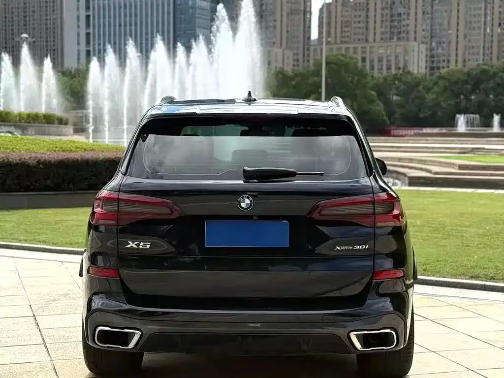 BMW X5 (Import) — фото 7