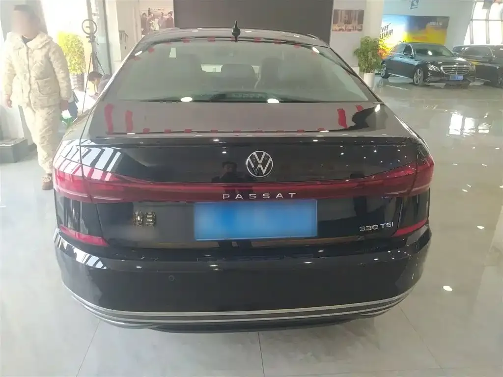 Volkswagen Passat — фото 6