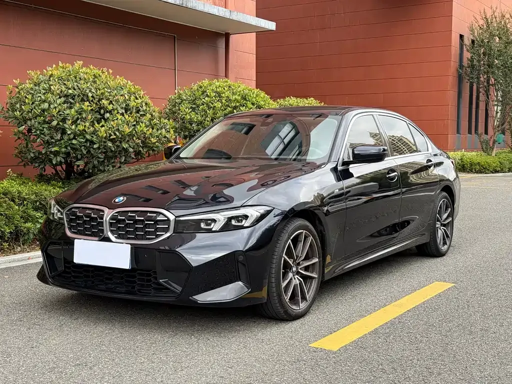 BMW 3 Series — фото 1