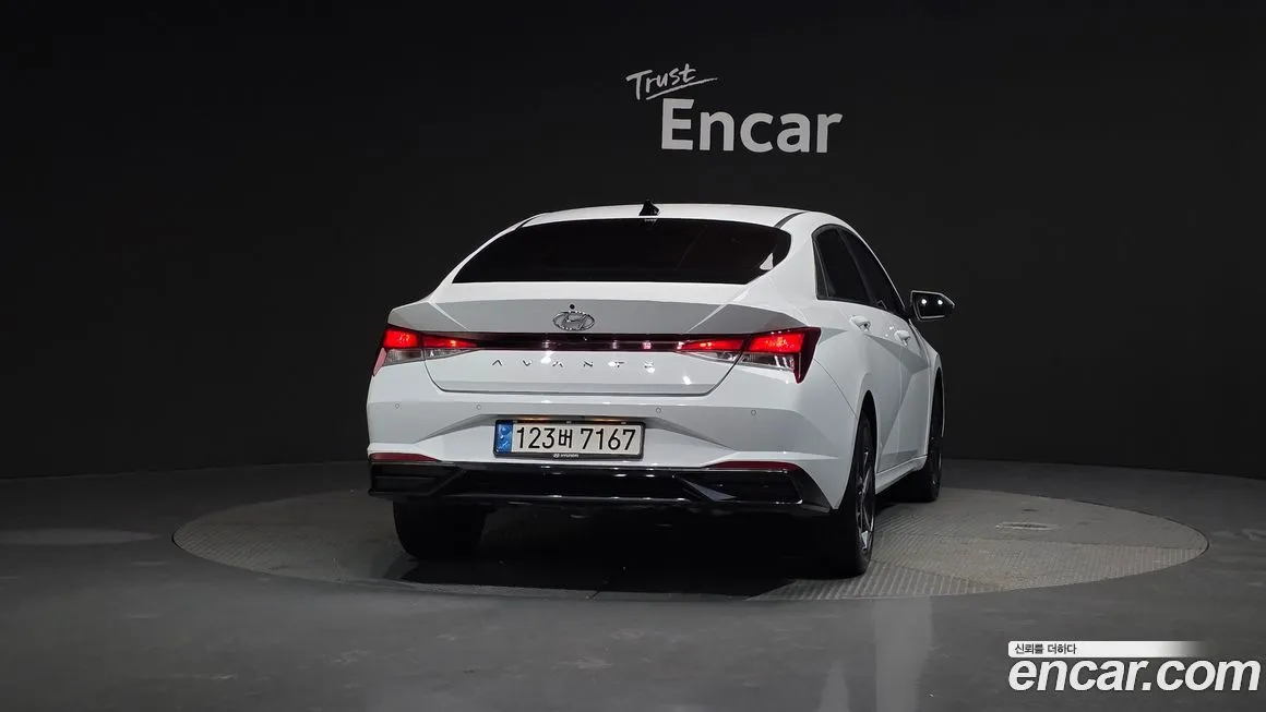 Hyundai AVANTE — фото 2