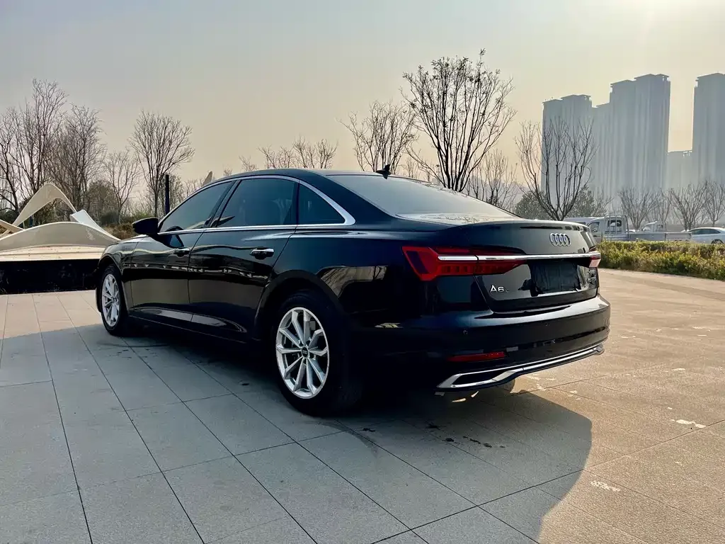 Audi A6L — фото 3