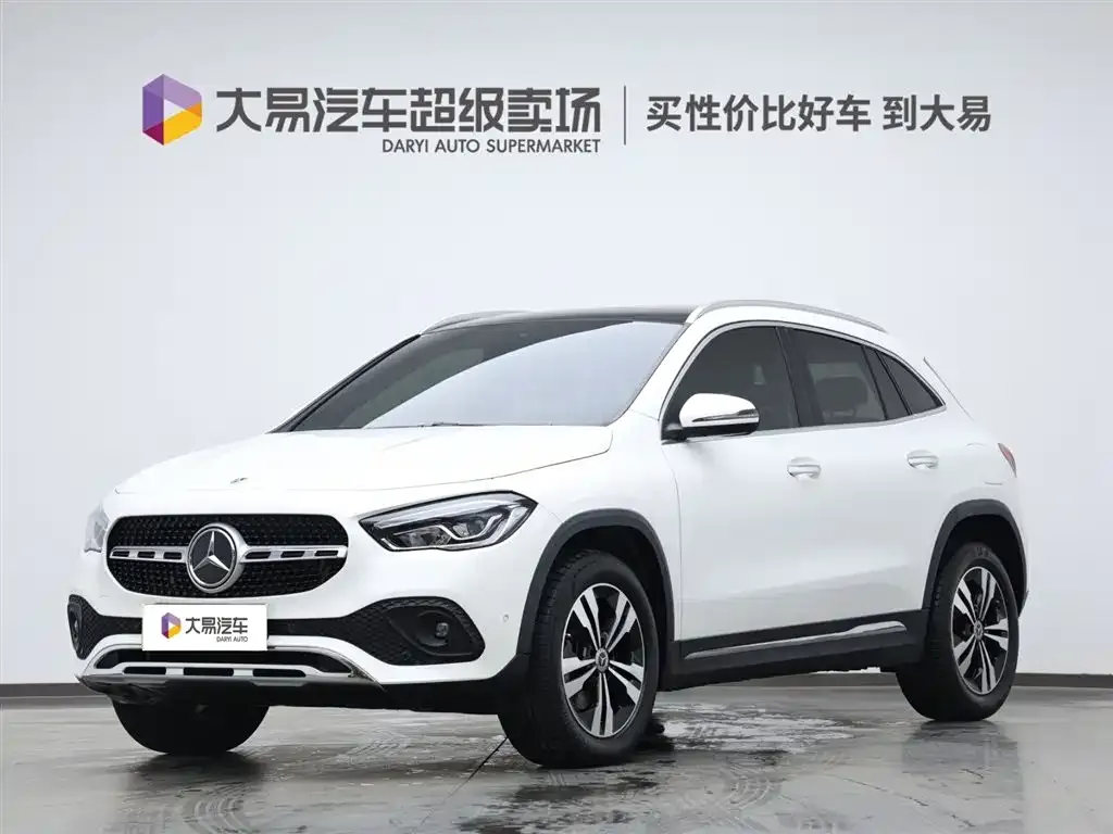 Mercedes-Benz GLA — фото 1
