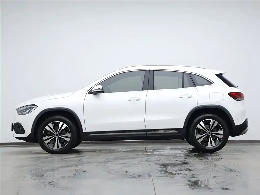 Mercedes-Benz GLA — фото 7
