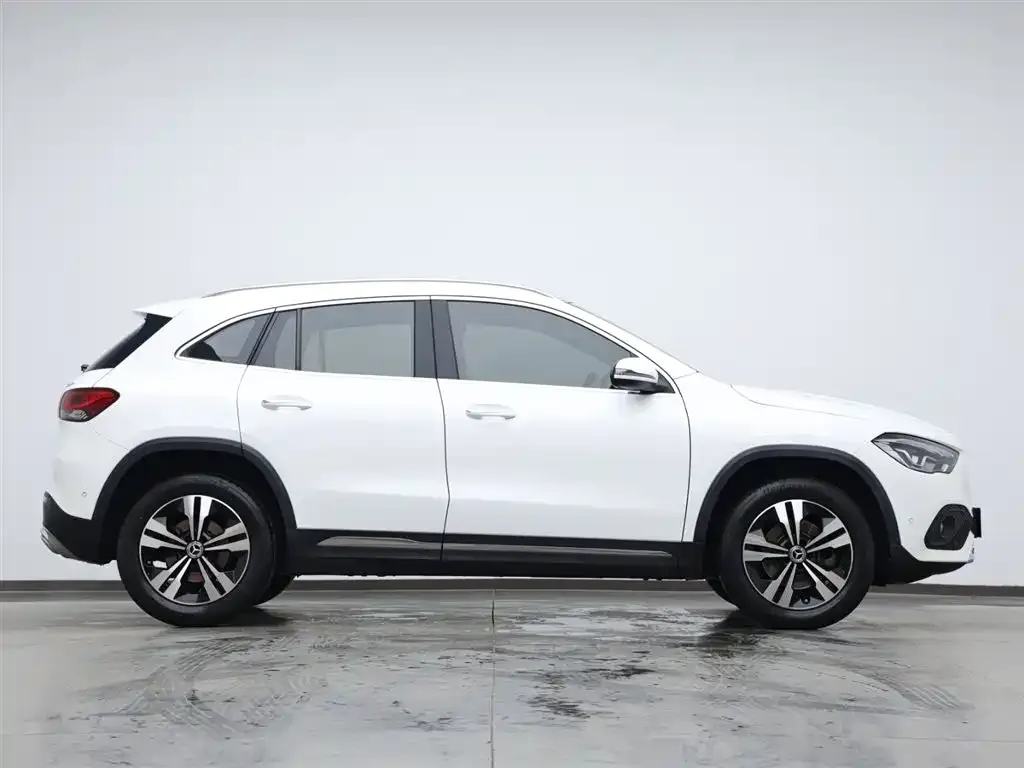 Mercedes-Benz GLA — фото 9