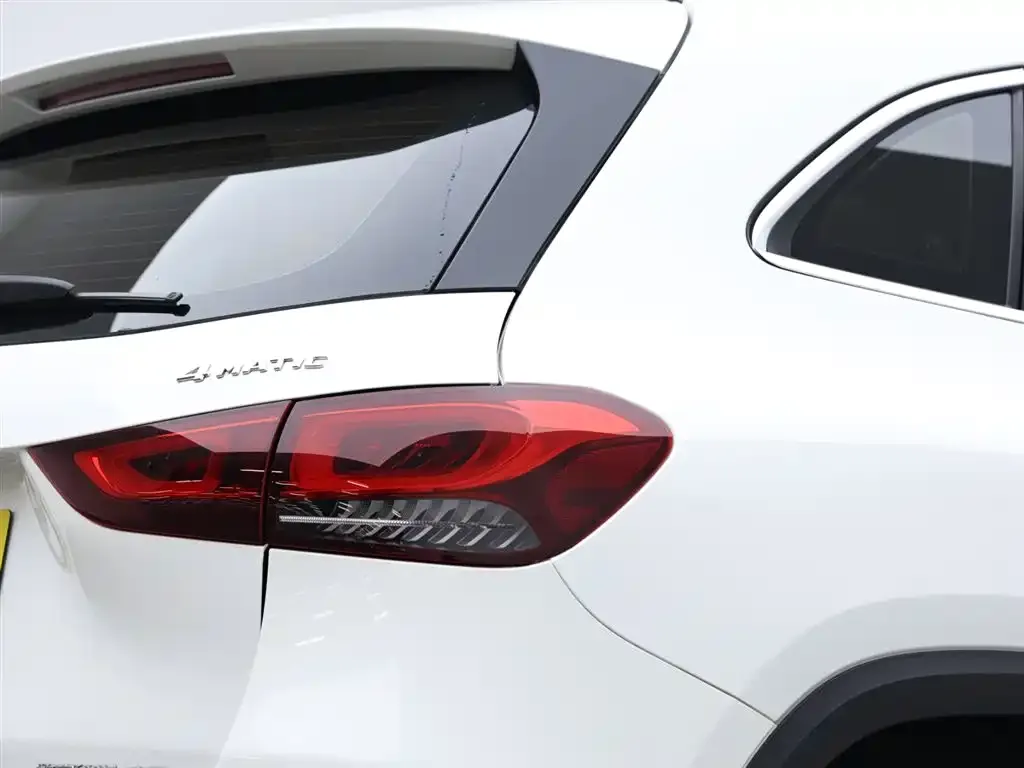 Mercedes-Benz GLA — фото 6