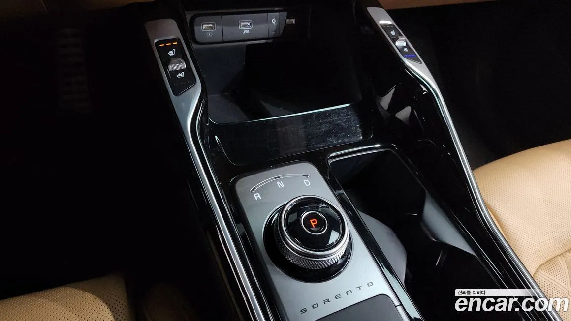 Kia Sorento — фото 9