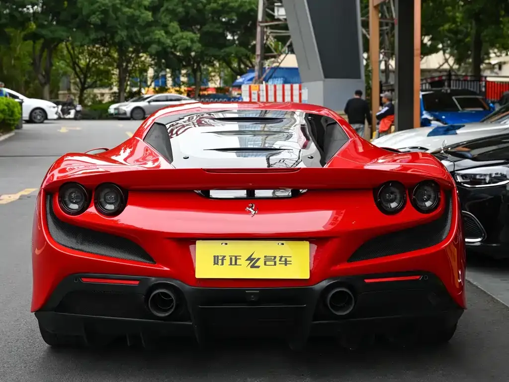 Ferrari F8 — фото 3